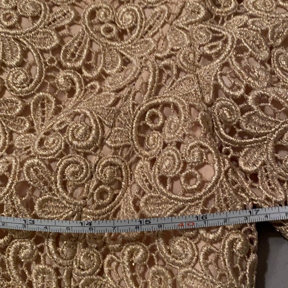 Gold lace top - Picture 7 of 10